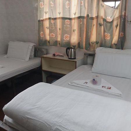 New Yan Yan Guest House Reception 9Th Floor Flat E4 E6 Hongkong Eksteriør bilde